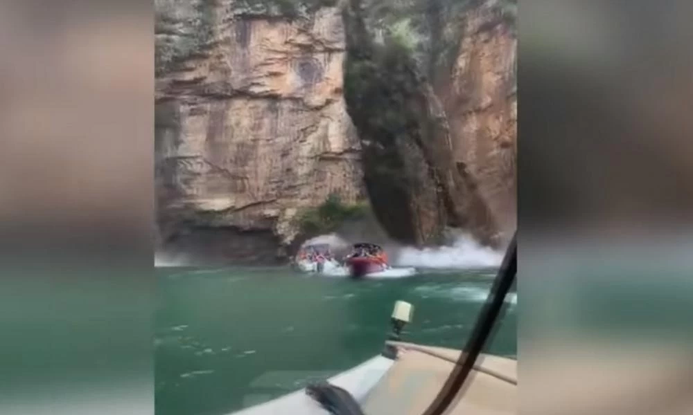 Βραζιλία: 7 νεκροί από πτώση βράχου σε λίμνη με τουριστικά σκάφη